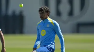 تدريبات برشلونة.. البارسا يتسلح بكرات التنس قبل قمة أتلتيكو في دوري الأبطال